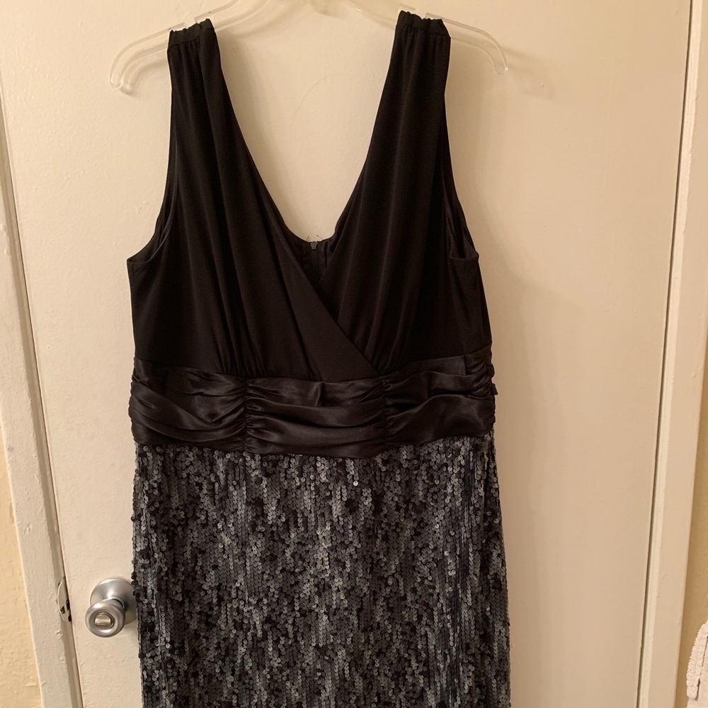 Dressbarn cocktail sequin dress